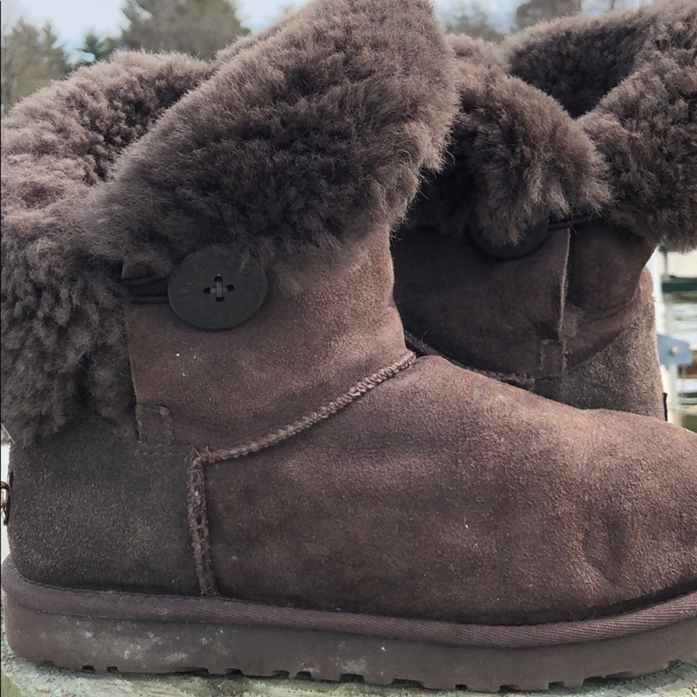 UGGs Womens Size 8 - Picture 2 of 6